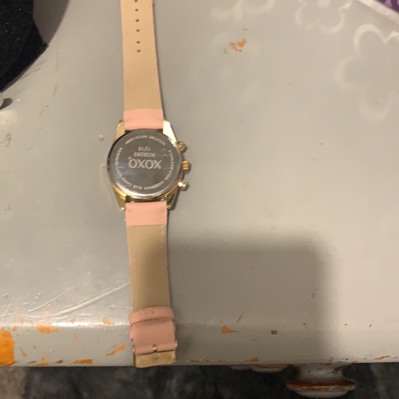 watch - Picture 3 of 4